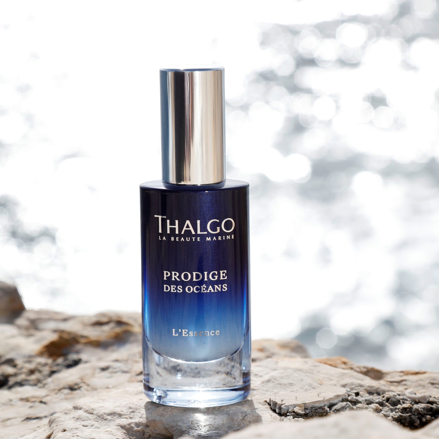 thalgo l’essence - luxurious face serum with native plant cells and 3d algal sugar for lifting and resculpting facial contours - 30ml